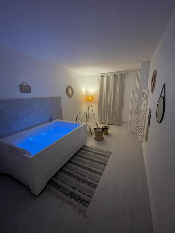 Le Chateaucreux - Cosy & Spa Saint-Etienne  Dış mekan fotoğraf